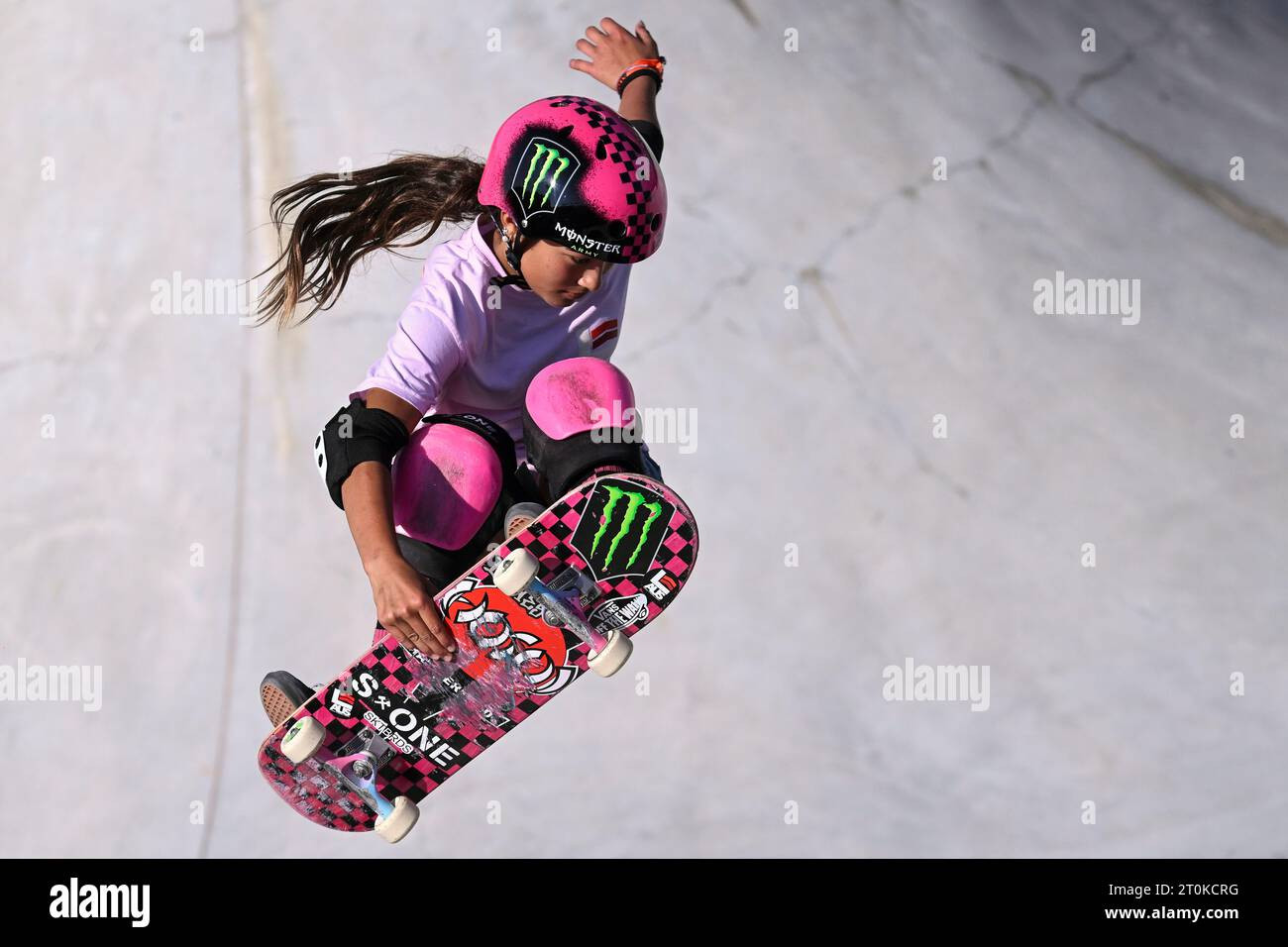 14-Year-Old Arisa Trew Makes History: Youngest Australian Olympic Gold Medalist in Skateboarding