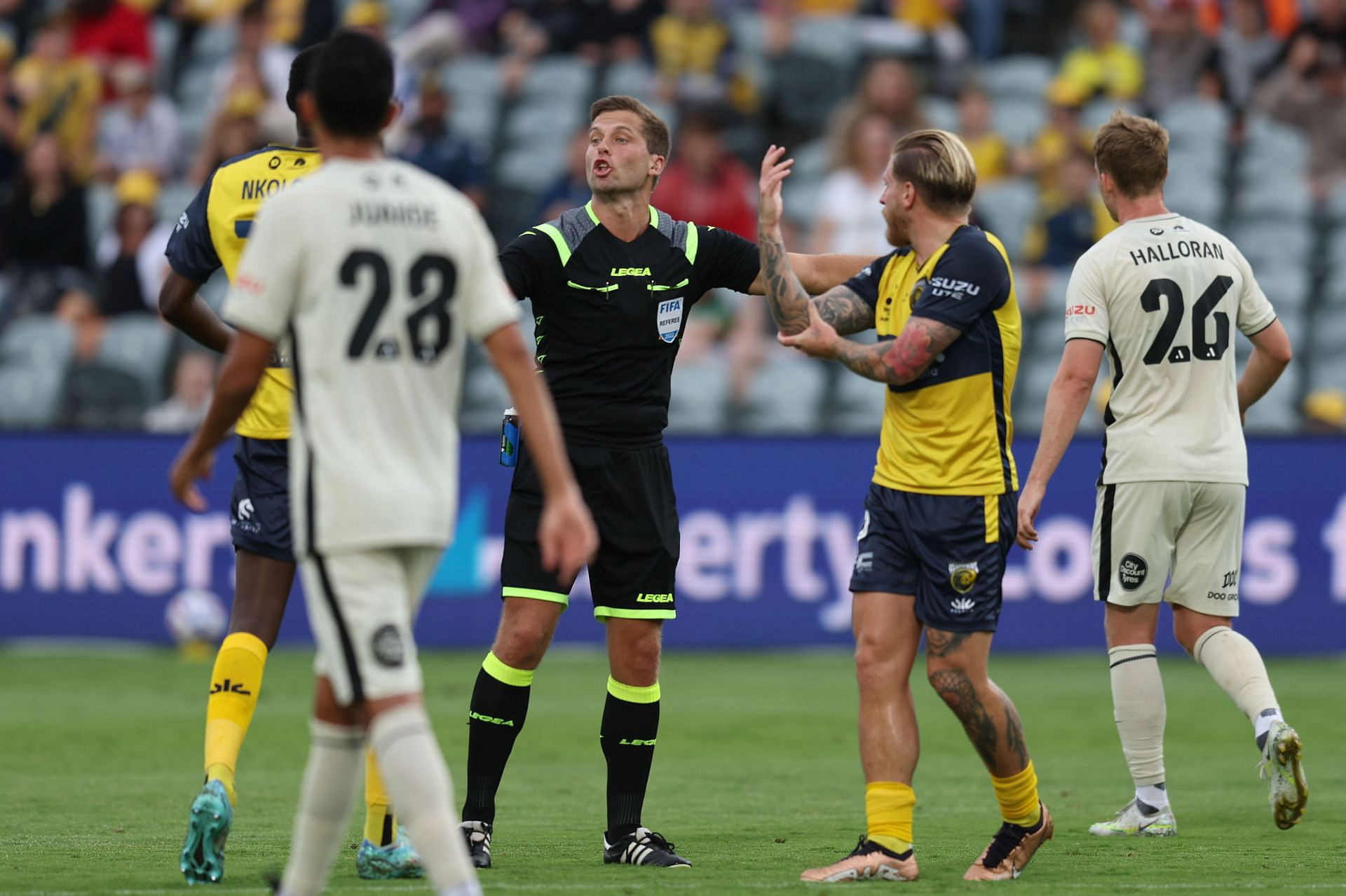 A-League Showdown: Adelaide United vs. Central Coast Mariners - Preview, Predictions & Betting Tips