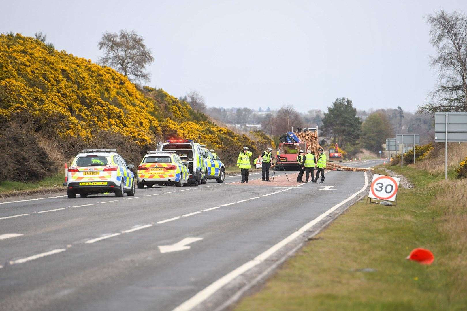 A9 Closed in Both Directions After Three-Vehicle Crash Near Kingussie