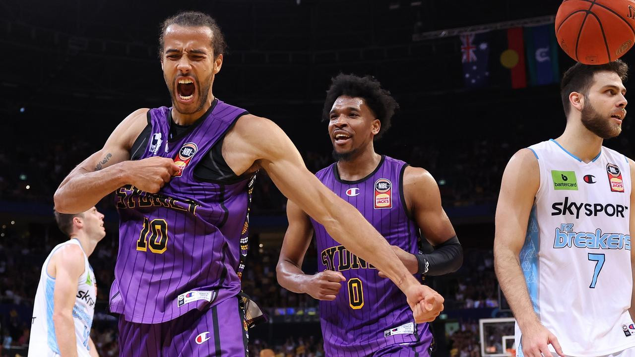 Adelaide 36ers Extend Winning Streak to Three With 10-Point Victory Over Sydney Kings