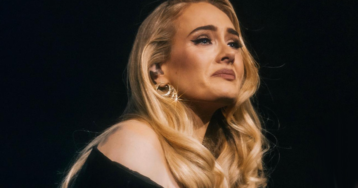 Adele Breaks Down in Tears as Céline Dion Makes Surprise Appearance at Las Vegas Residency Show