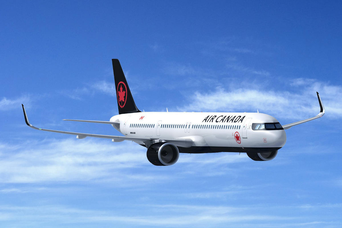 Air Canada Offers Pilots 30% Pay Hike to Avert Strike: Will It Be Enough?