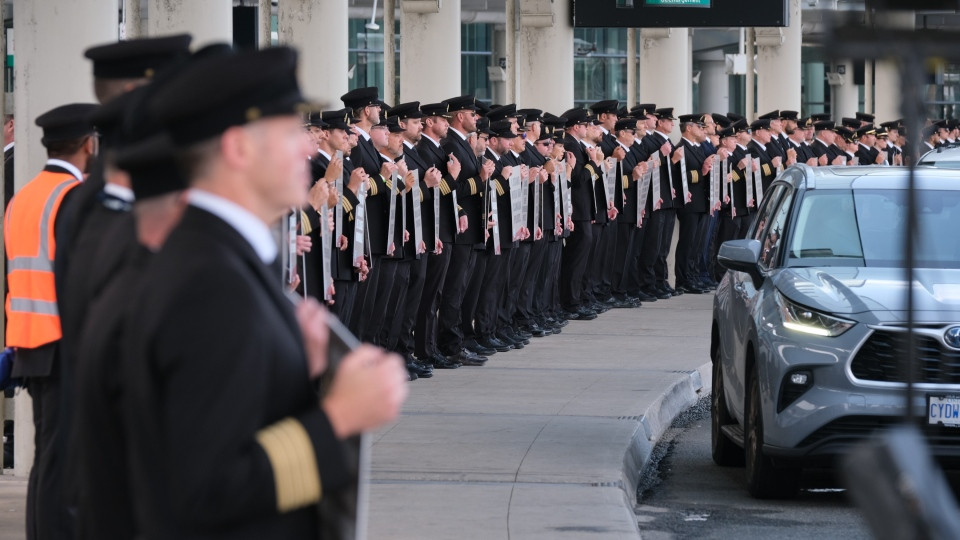 Air Canada Pilots Strike Threat: 110,000 Passengers Grounded, Chaos Looms