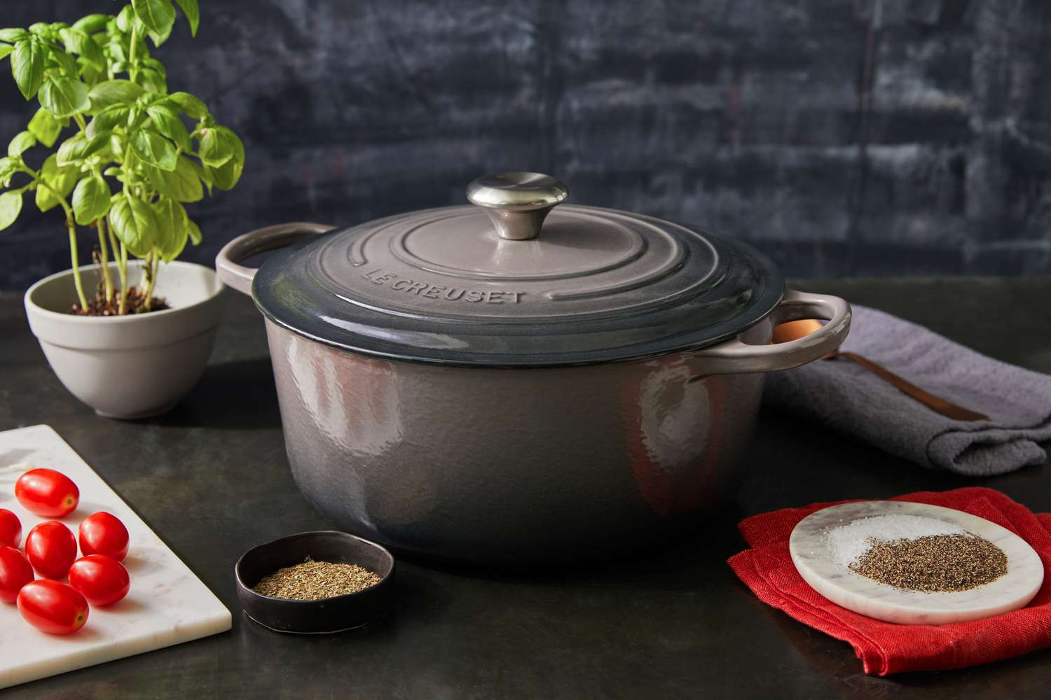 Aldi's $30 Dutch Oven: A Le Creuset Dupe That's Flying Off Shelves