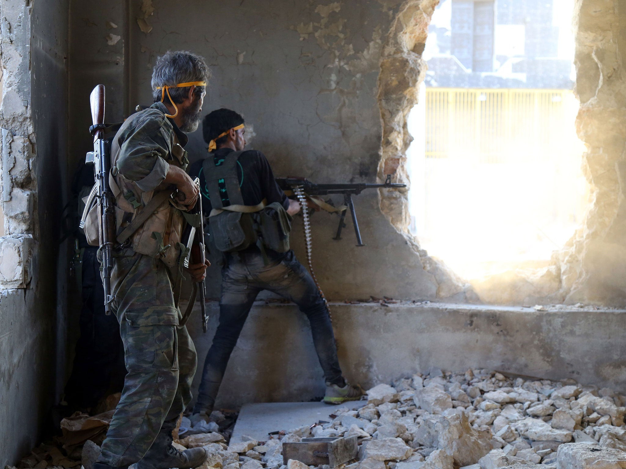 Aleppo Under Siege: Rebels Breach City Defenses in Surprise Offensive