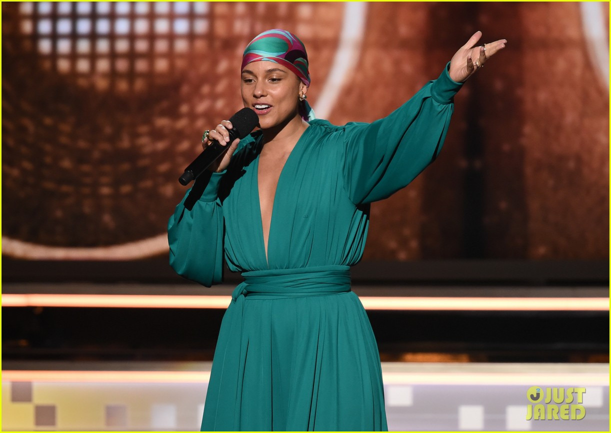 Alicia Keys' Powerful Grammys Speech: A Celebration of Diversity and a Rebuke to DEI Rollbacks