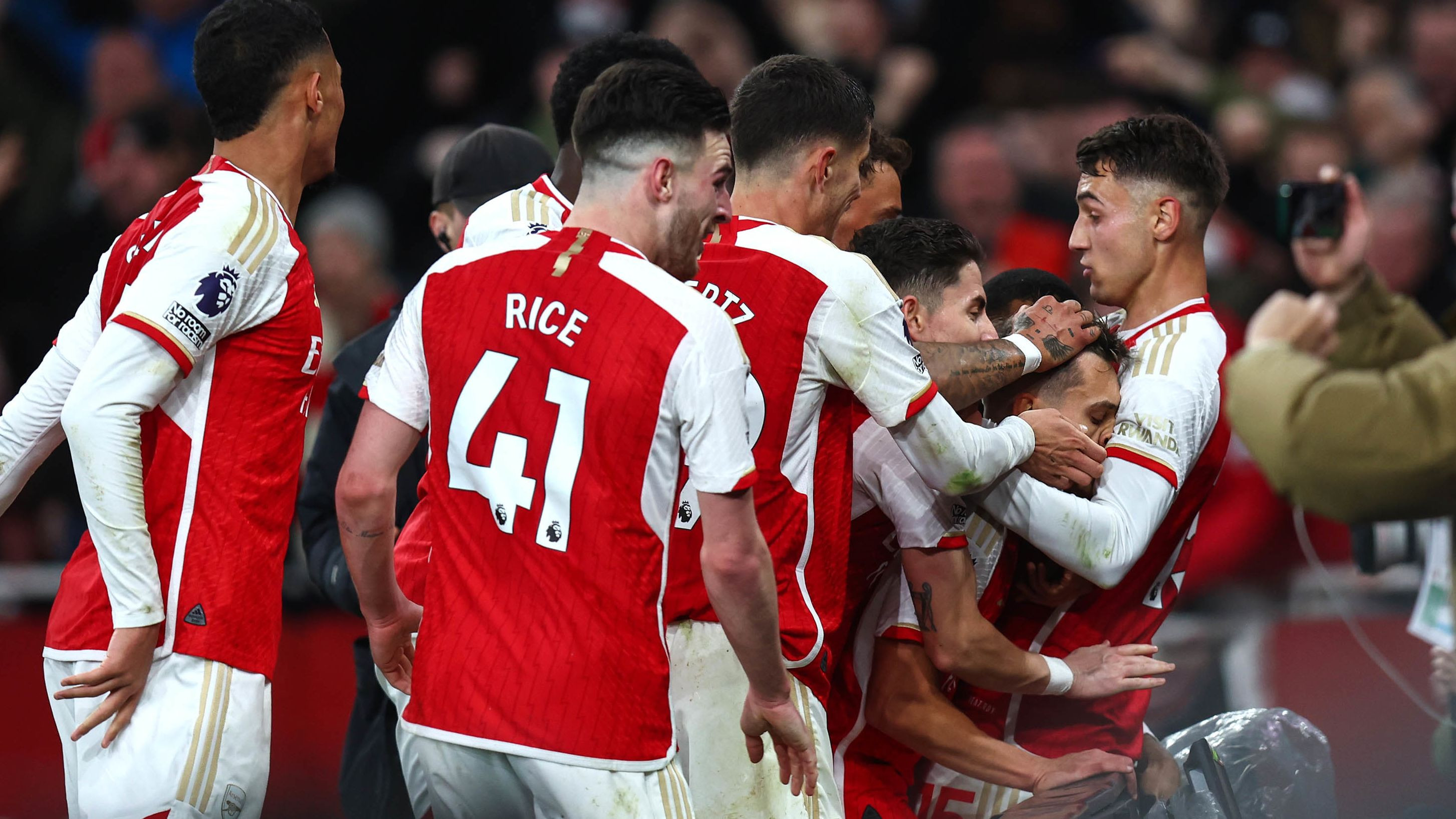 Arsenal vs. Liverpool: A Crucial Clash for Premier League Title Hopes