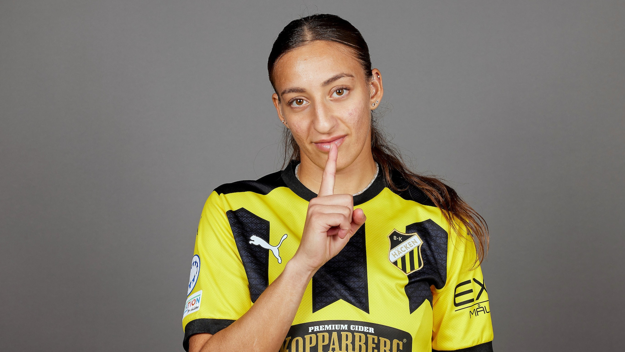 Arsenal's New Signing Rosa Kafaji: The 'Proper Baller' Inspired by Ronaldinho