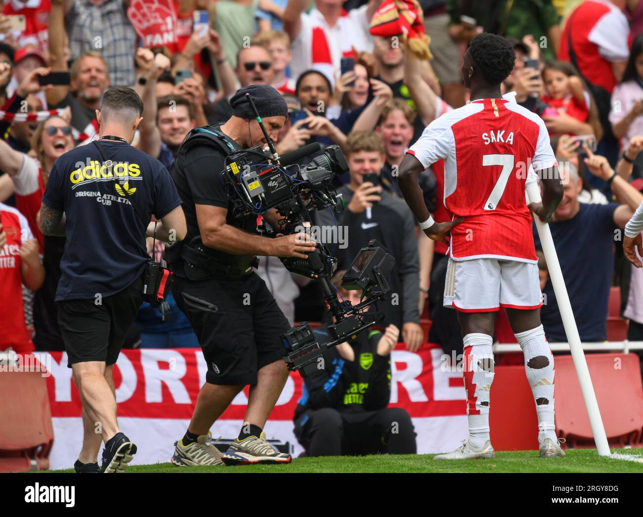 Arsenal's Saka Nets Early Goal Against Nottingham Forest: Premier League Match Updates