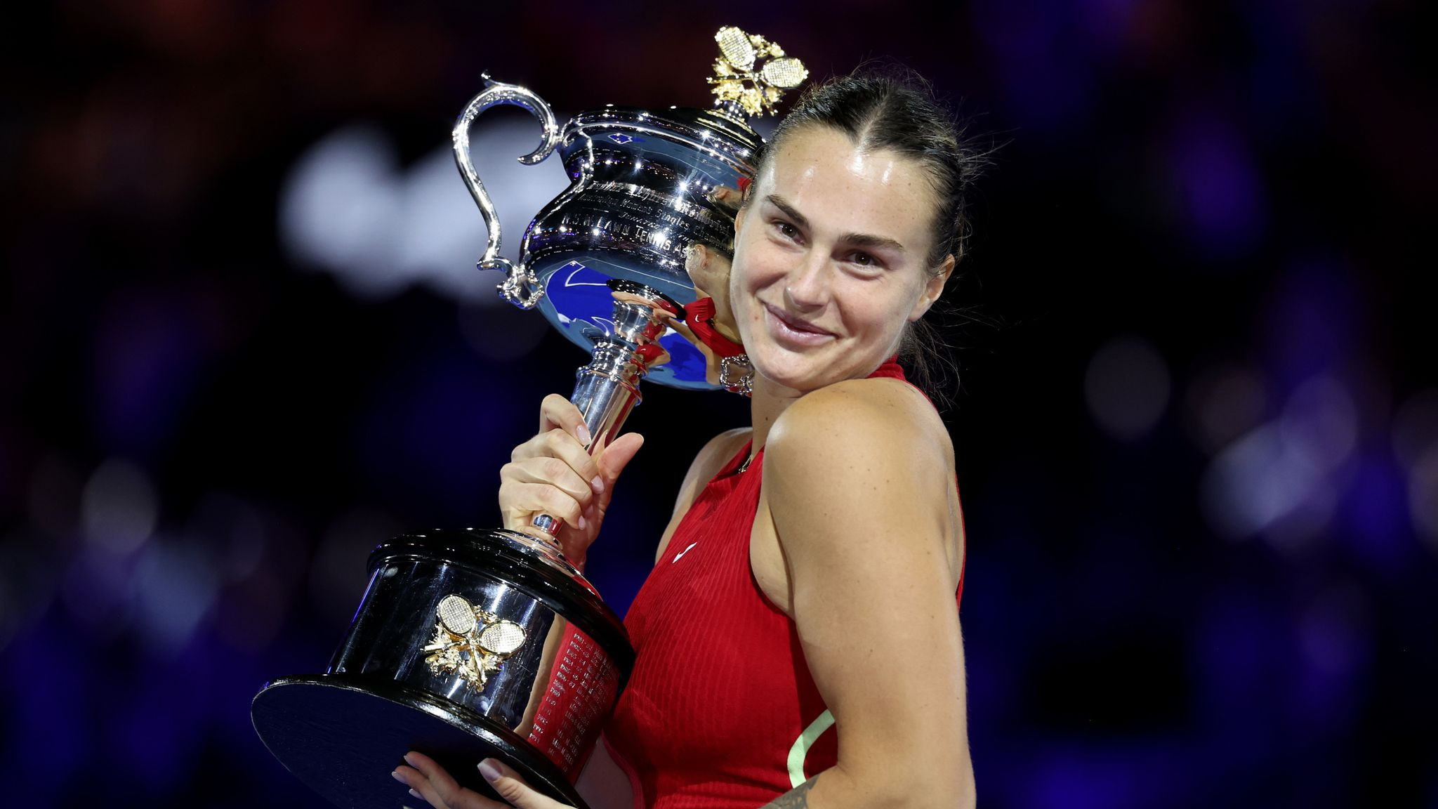 Australian Open 2025: Sabalenka Seeks Three-Peat, Alcaraz Eyes Grand Slam Glory Amidst Murray-Djokovic Coaching Sensation!