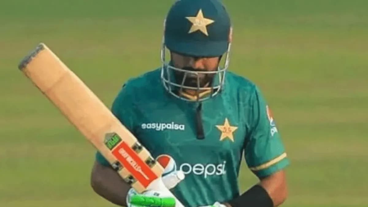 Babar Azam's Unwanted Record: Pakistan Stumbles in ODI Opener Against Australia