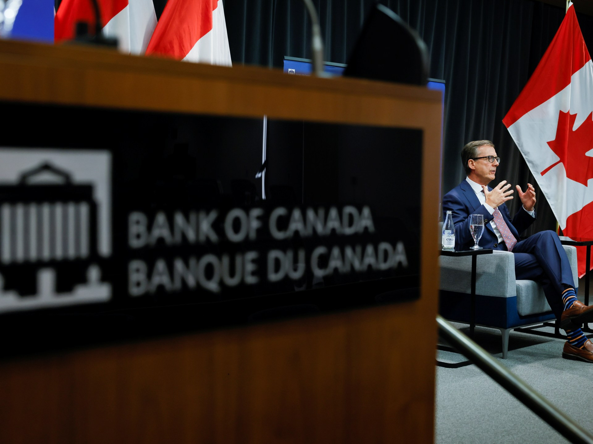 Bank of Canada Cuts Interest Rate to 3% Amidst Looming US Tariff Threat: Recession Fears Rise?