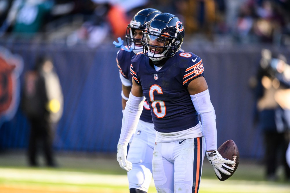 Bears' Kyler Gordon Dominates Bengals with Sack, Tackles for Loss - Is He Ready to Break Out?