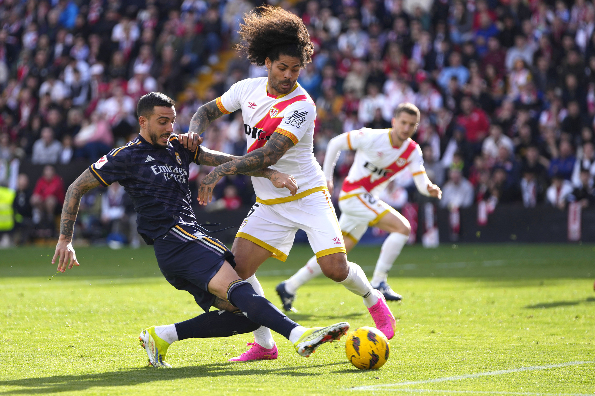 Bellingham's Red Card Shocks LaLiga: Real Madrid Stumbles to 1-1 Draw Against Osasuna