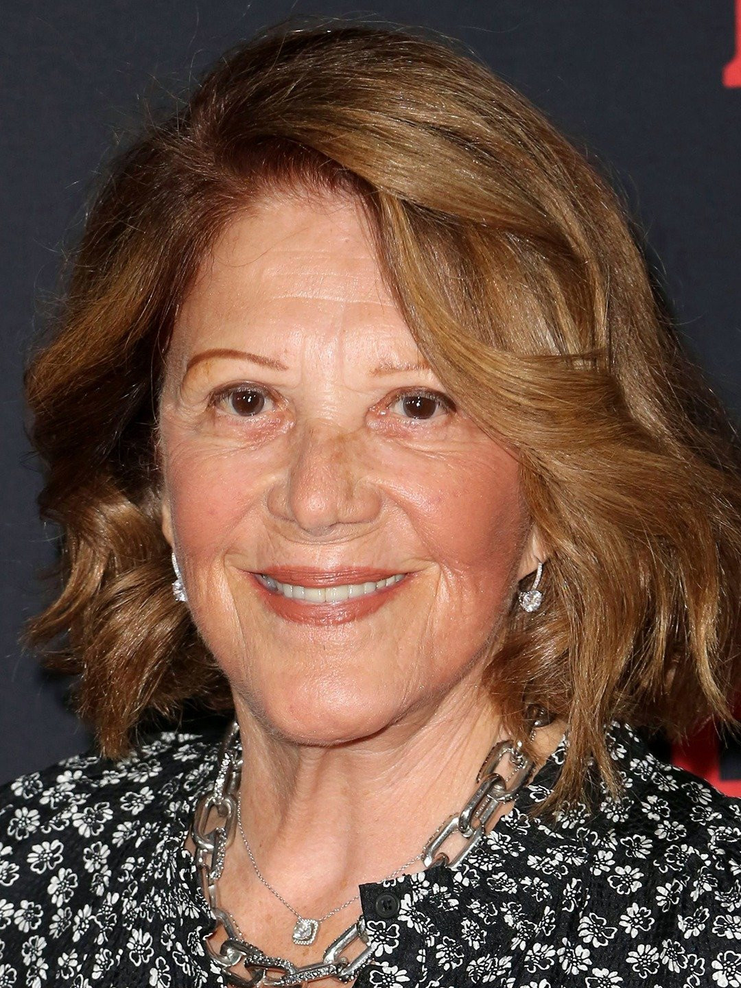 Beloved 'Alice' Star Linda Lavin Dies at 87: A Legacy of Laughter and Lung Cancer