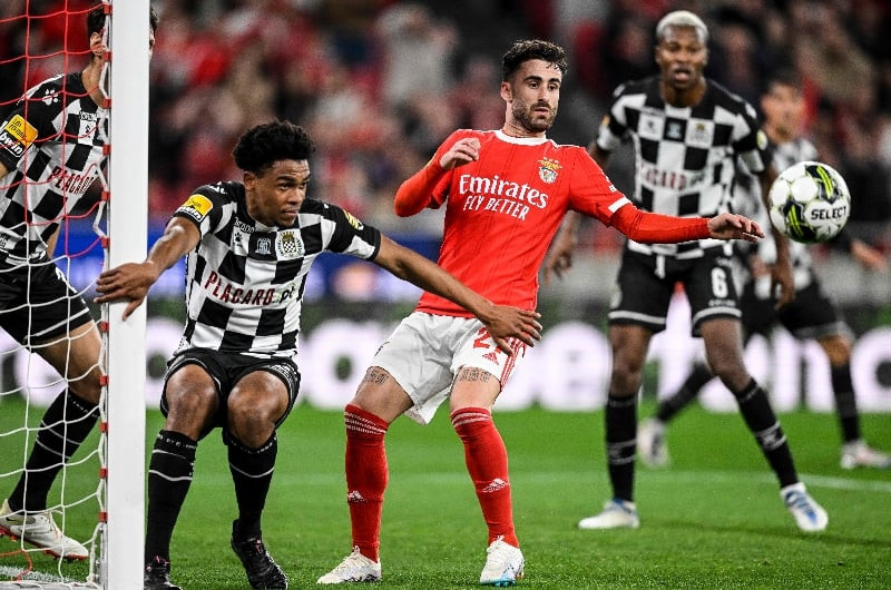 Benfica Aims for Third Straight Win Against Boavista in Primeira Liga Clash