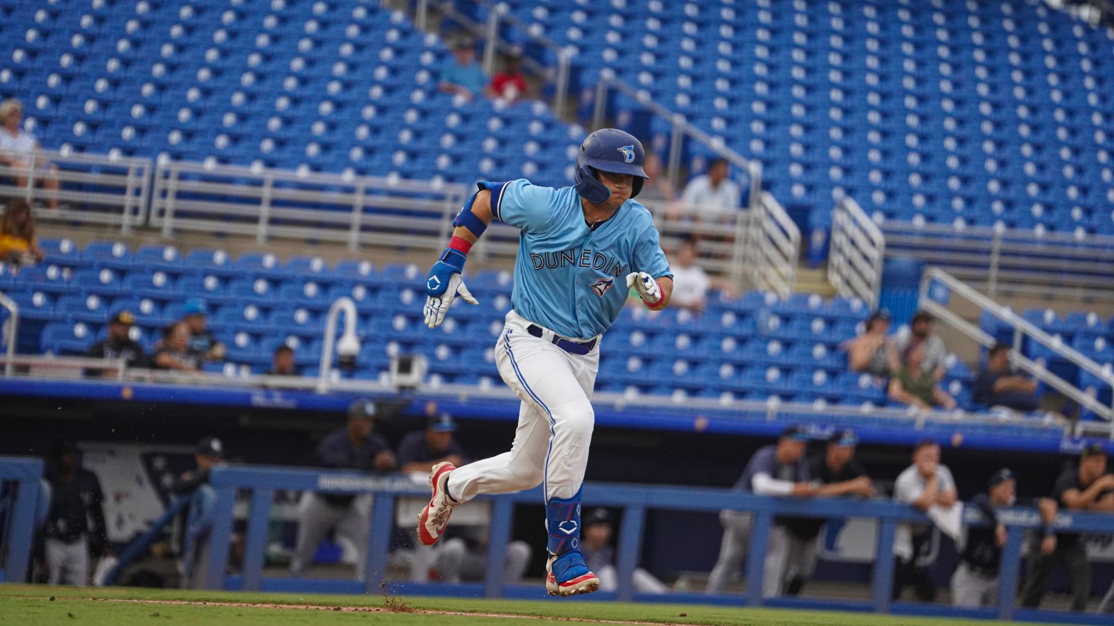 Blue Jays Bats Ignite, Explode for Six Runs in First Inning Against Phillies