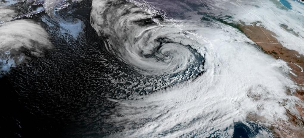 Bomb Cyclone: Pacific Northwest Braces for Historic Storm, 70mph Winds & Widespread Flooding