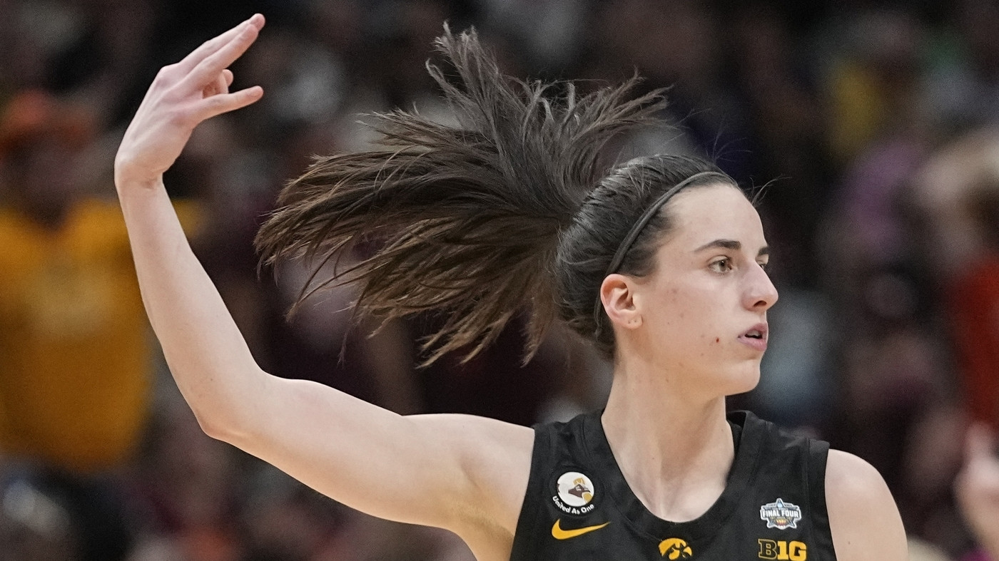 Caitlin Clark's Playoff Debut: Can the Fever Take Down the Sun?