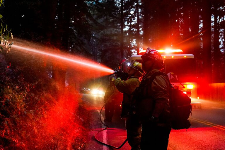 California's Fierce Fight Against Unprecedented Wildfires: 700,000 Acres Treated, 140 Water Tankers Mobilized!