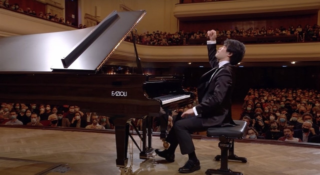 Canadian Pianist Wins Prestigious Leeds International Piano Competition