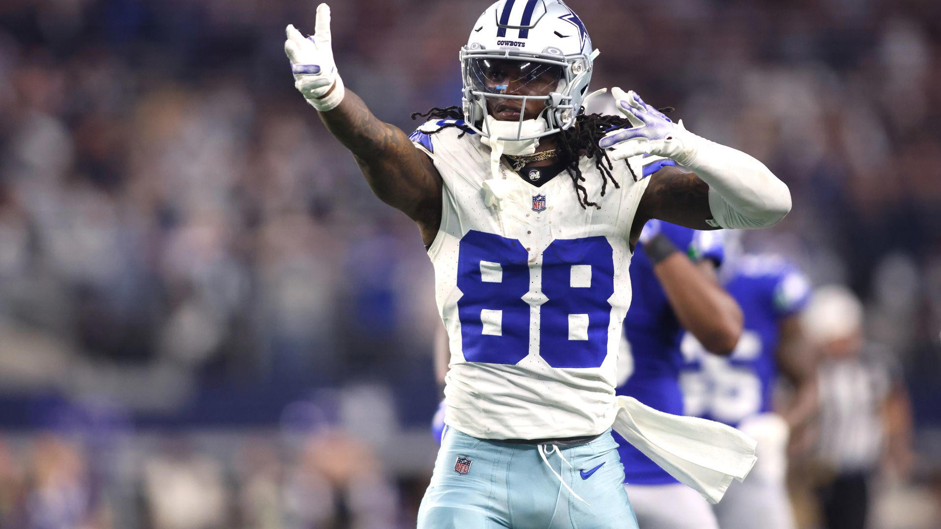 CeeDee Lamb Reportedly Asking Cowboys to Increase $33 Million Per Year Contract Offer