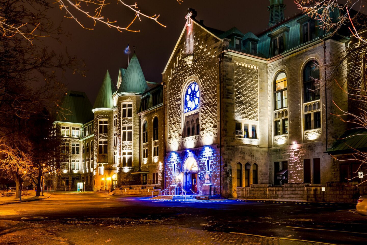 Cégep de Valleyfield Lockdown: Police Intervention Forces Campus Closure, Courses Suspended