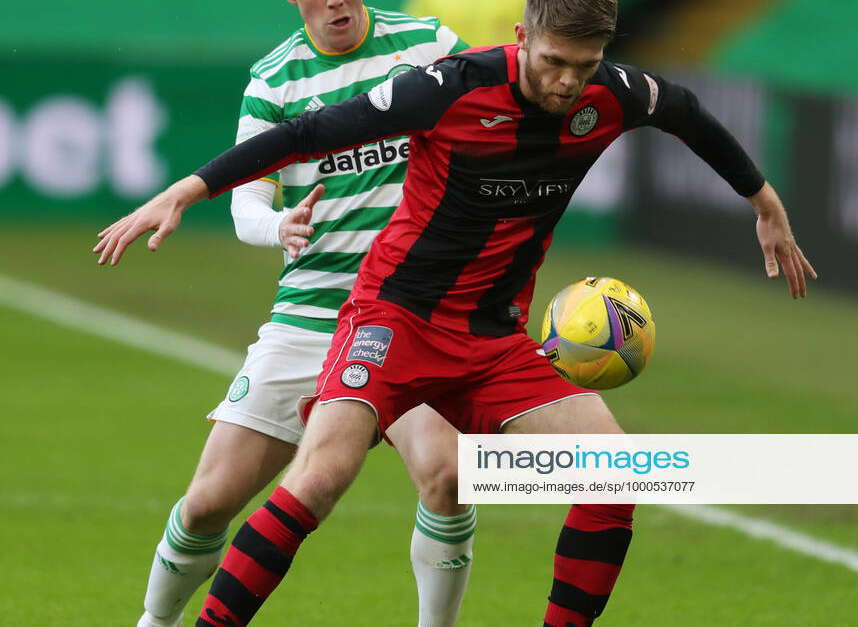 Celtic Dominate St Mirren in 3-0 Win: McGregor, Hatate Lead the Charge