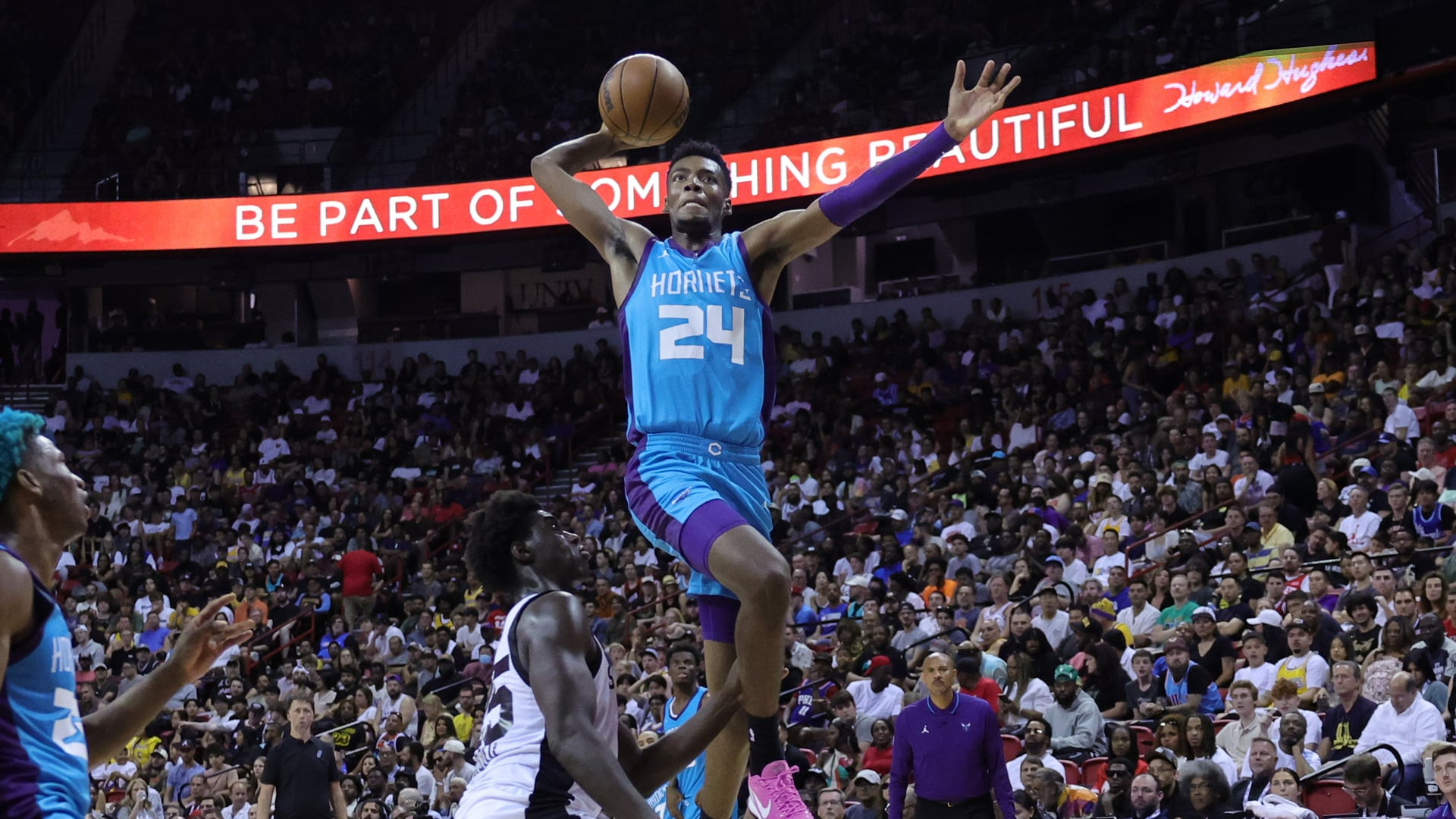 Charlotte Hornets' Brandon Miller Exits Season Opener With Left Hip Injury: Is This A Concern?