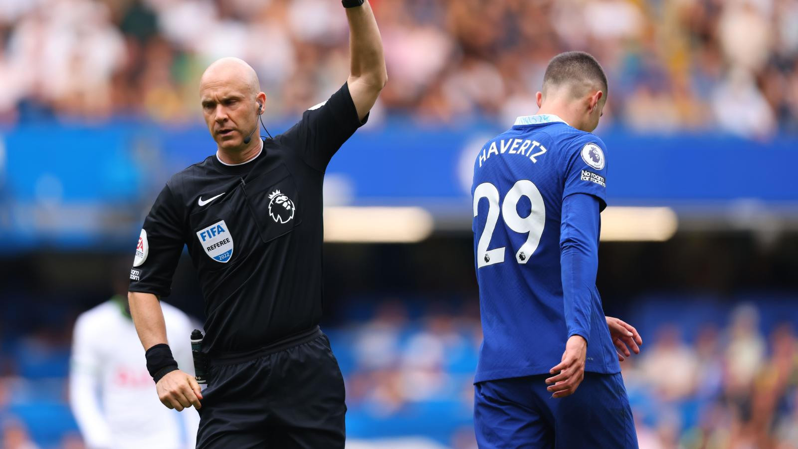 Chelsea Fans FURIOUS: Controversial Referee Anthony Taylor to Officiate Tottenham Clash!