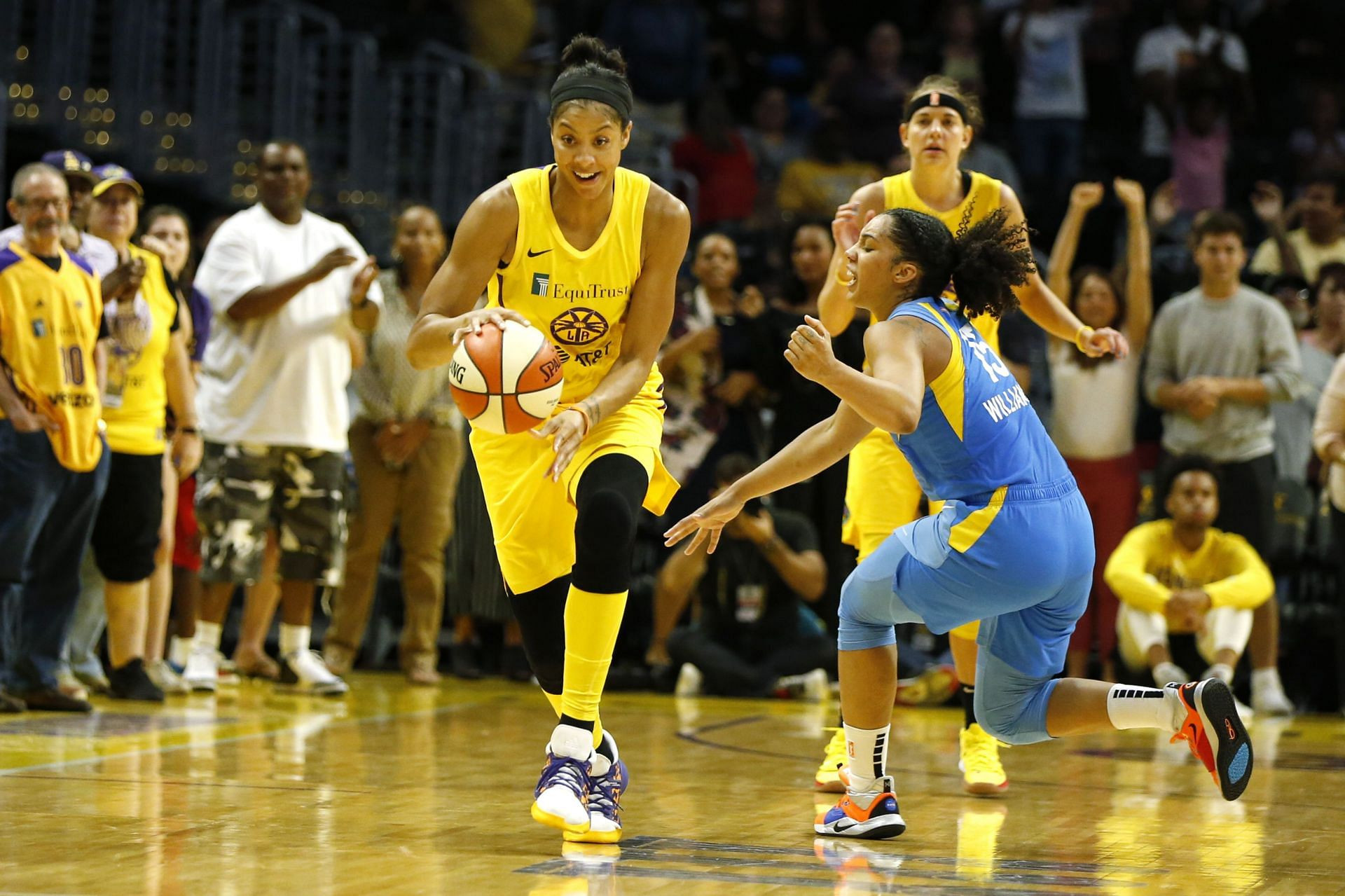 Chicago Sky vs. Los Angeles Sparks: WNBA Game Preview, Odds, and Predictions