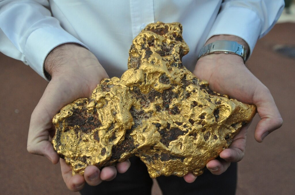 China's $83 Billion Gold Discovery: World's Largest Reserve Unearthed!