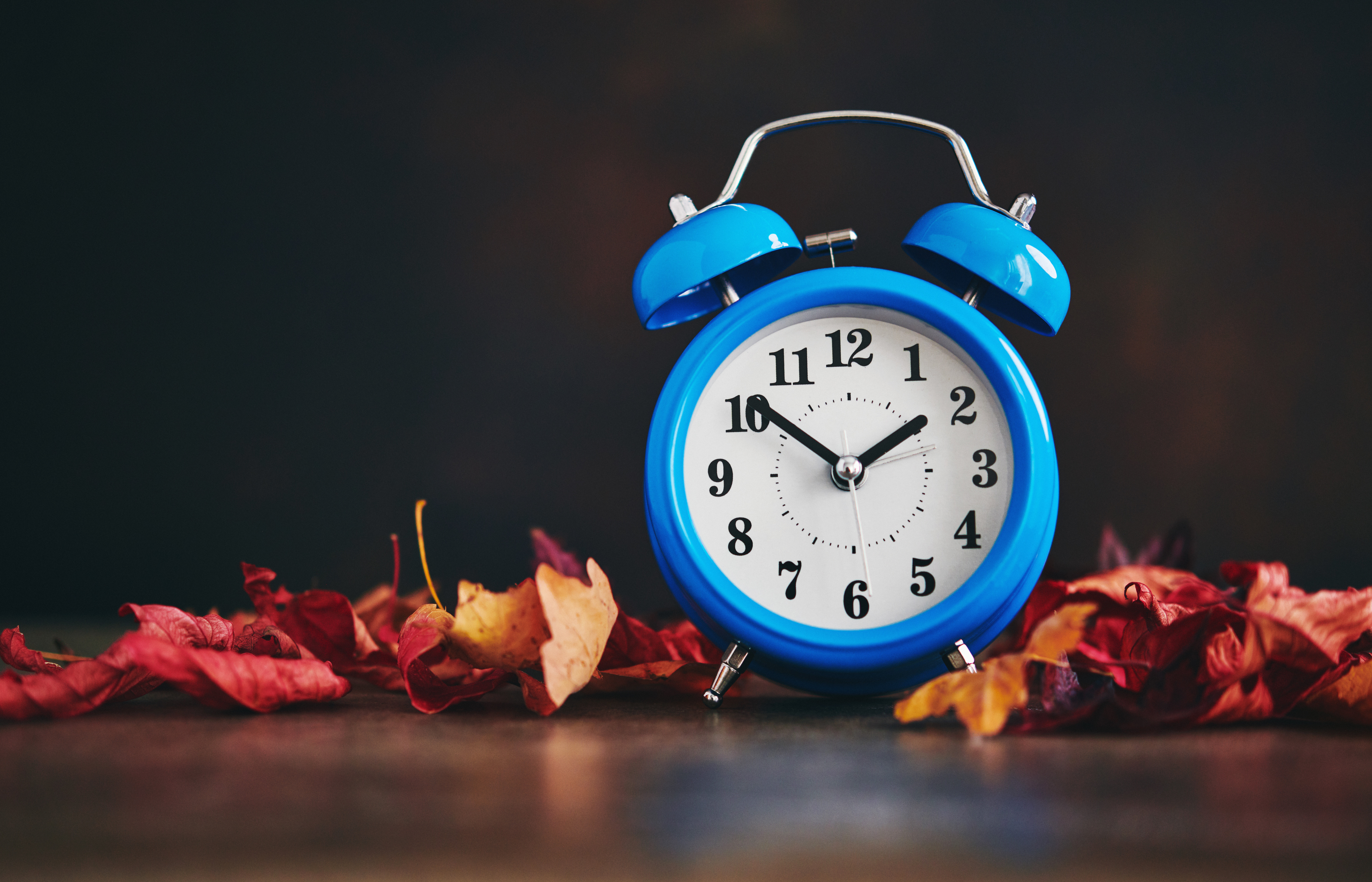 Clocks 'Fall Back' This Weekend: What You Need to Know About Daylight Saving Time Ending