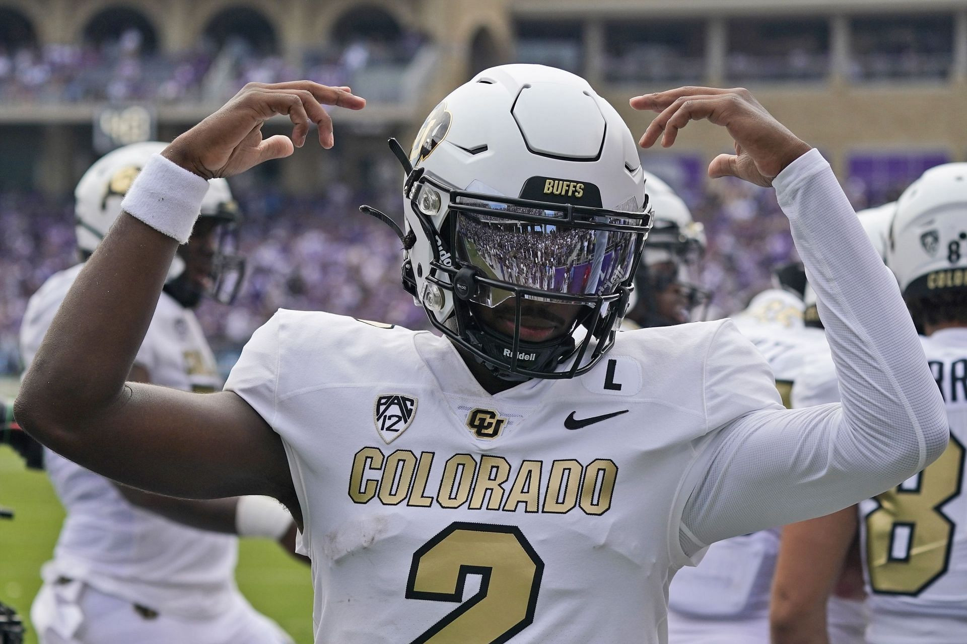 Colorado Buffaloes Rout Utah Utes: Shedeur Sanders' Masterclass & Travis Hunter's Dominance