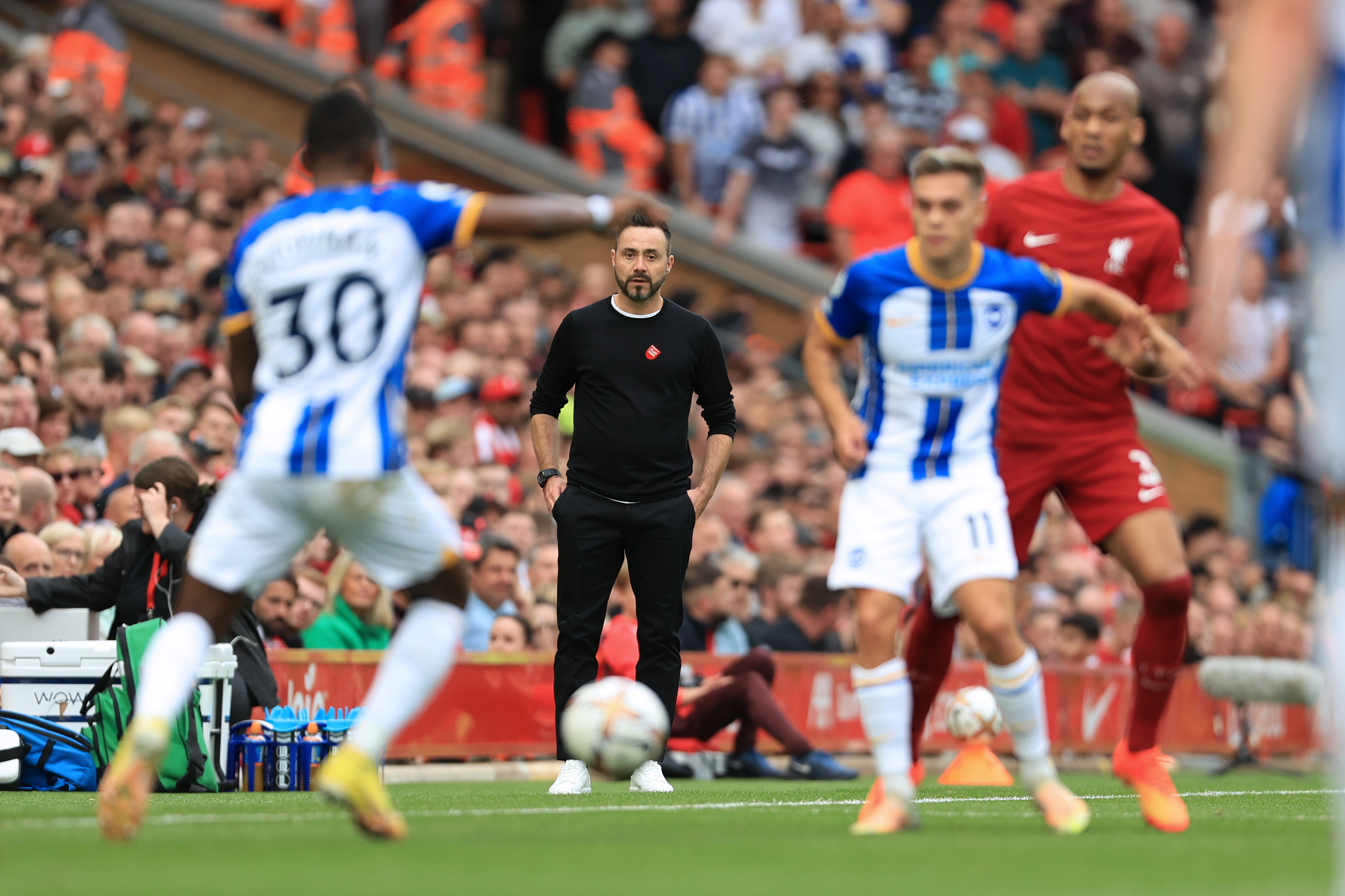 Controversial Yellow Card: Brighton's Winless Streak Ends in Nail-Biting Victory Over Ipswich