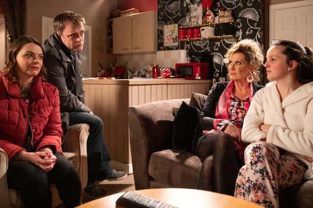 Coronation Street Spoilers: Tracy Barlow's Return Raises Suspicions, Cassie and Steve's Romance Sparks Drama