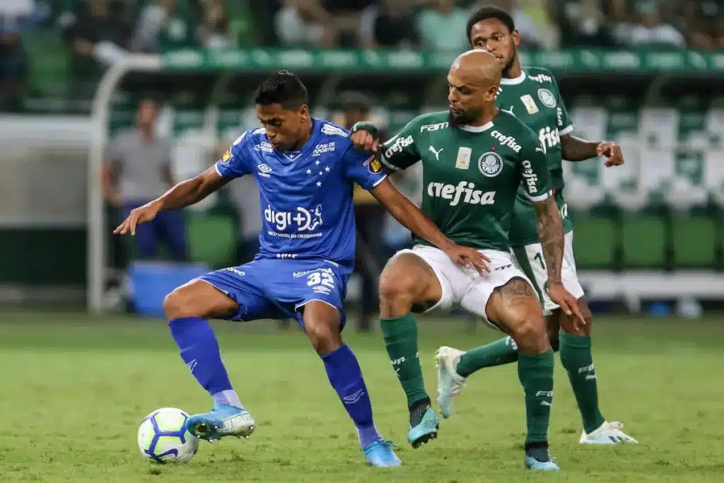 Cruzeiro vs. Palmeiras: Controversial Decision to Ban Fans Sparks Outrage!