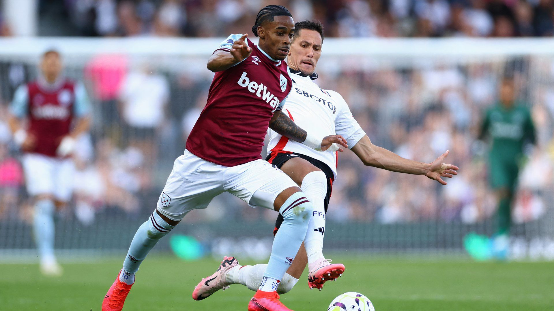 Crysencio Summerville's West Ham Journey: From Patience to Premier League Stardom?