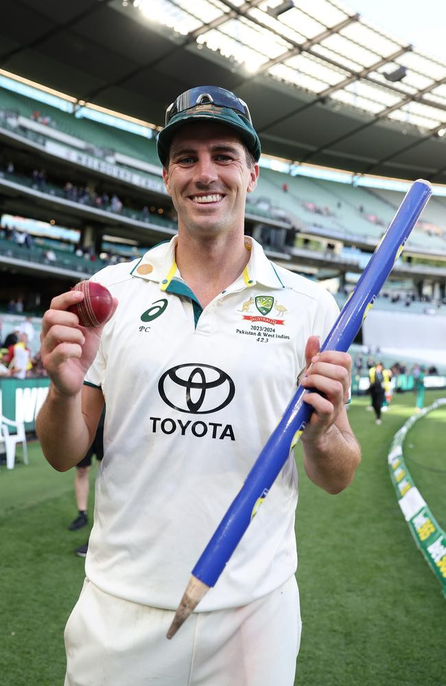 Cummins Steers Australia to Thrilling Victory Over Pakistan in MCG ODI