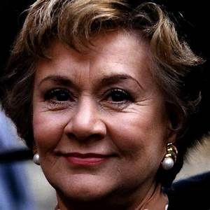 Dame Joan Plowright, Olivier's Widow and Acting Legend, Dies at 95