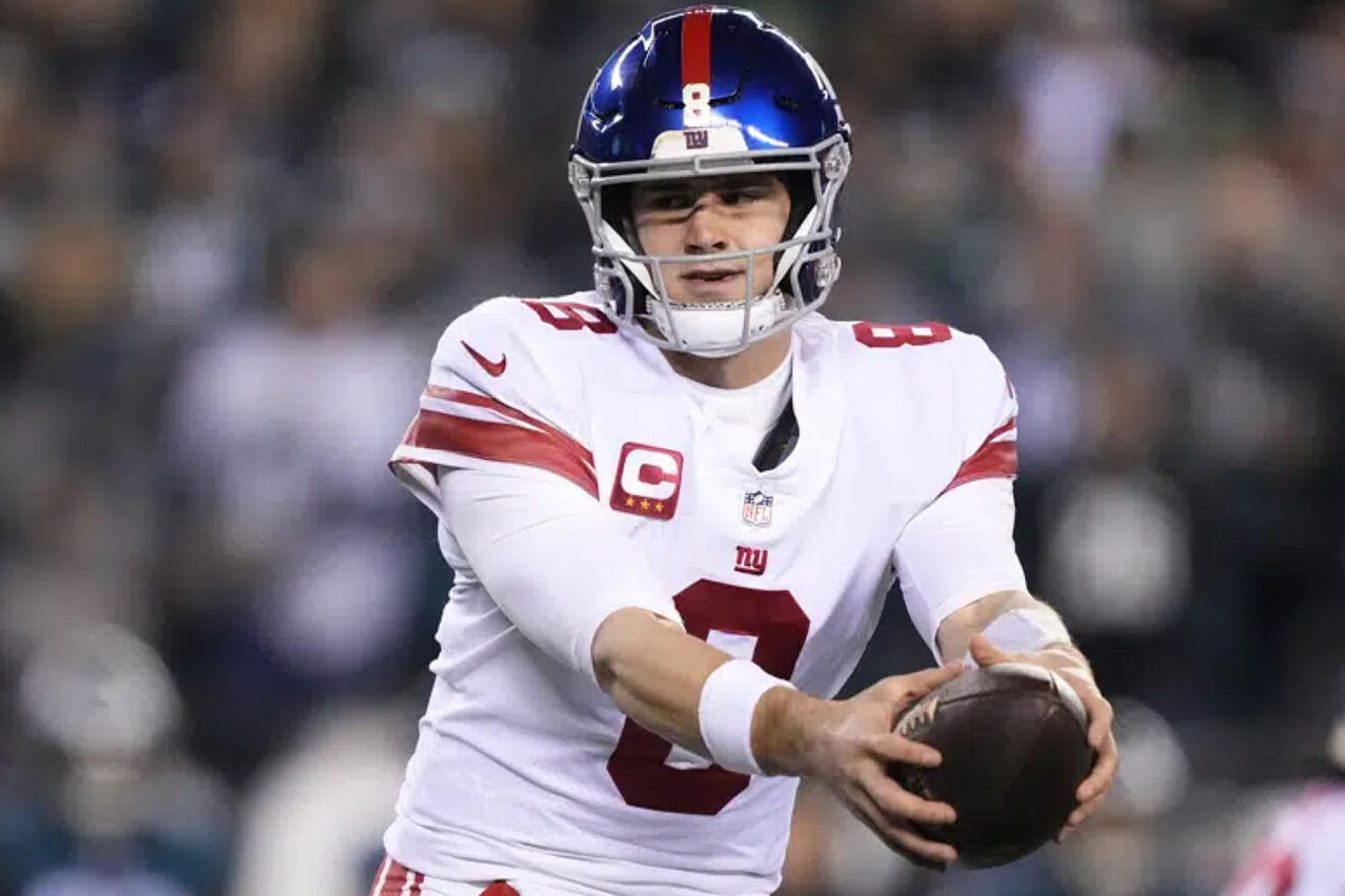 Daniel Jones Signs with Vikings Practice Squad: A New Chapter for the Former Giants QB?