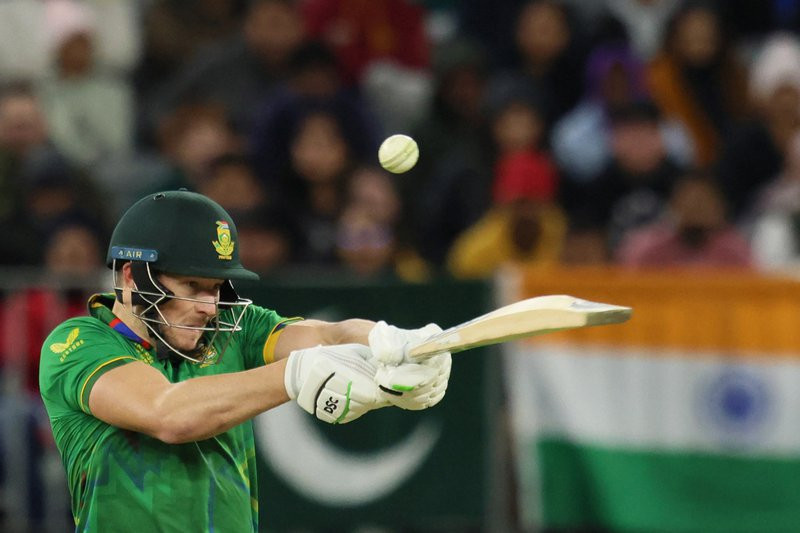 David Miller's 82 and Linde's 48 Power South Africa to Thrilling 11-Run Victory Against Pakistan!