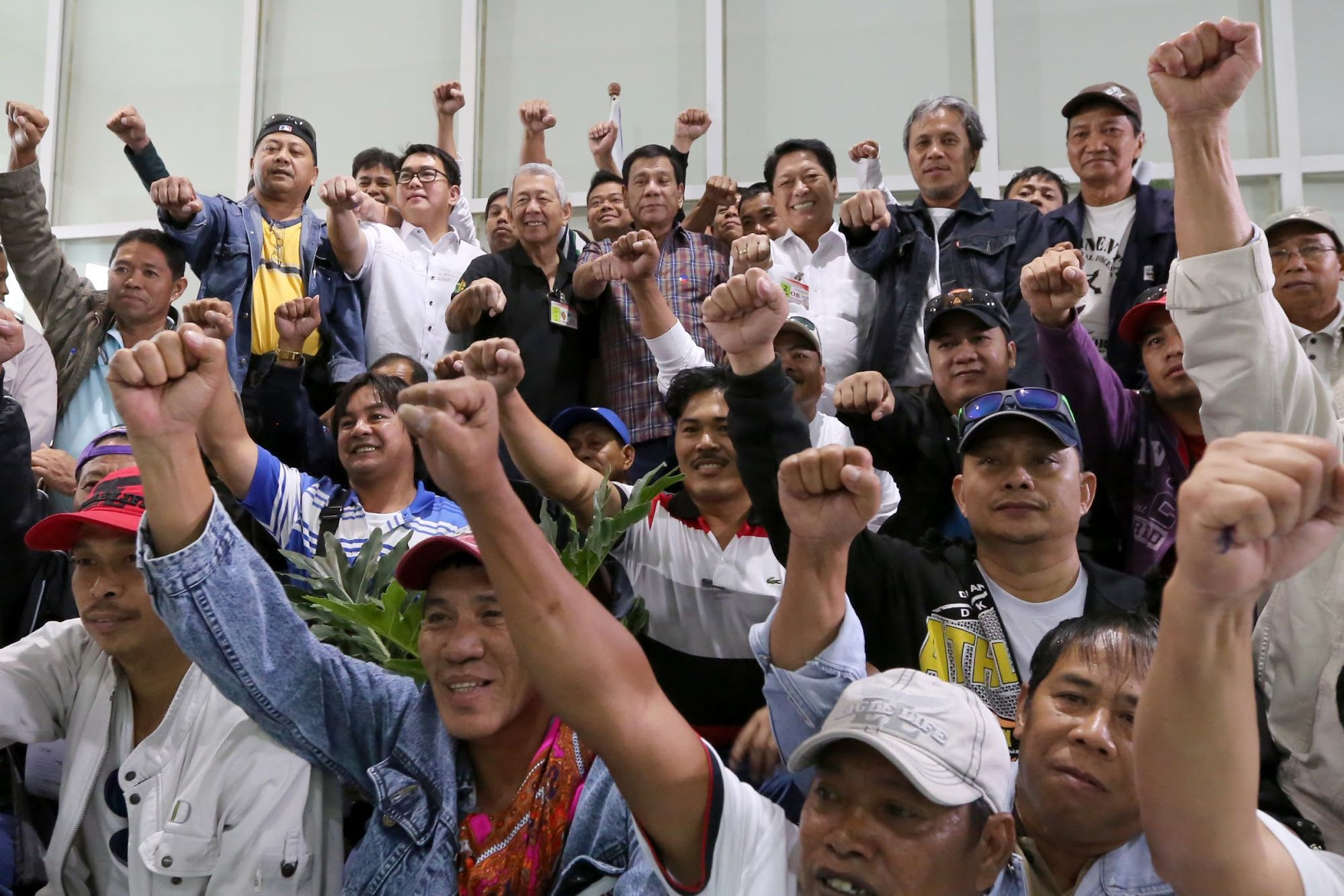 Diplomats Urged to Secure Labor Deals for Filipino Workers Abroad