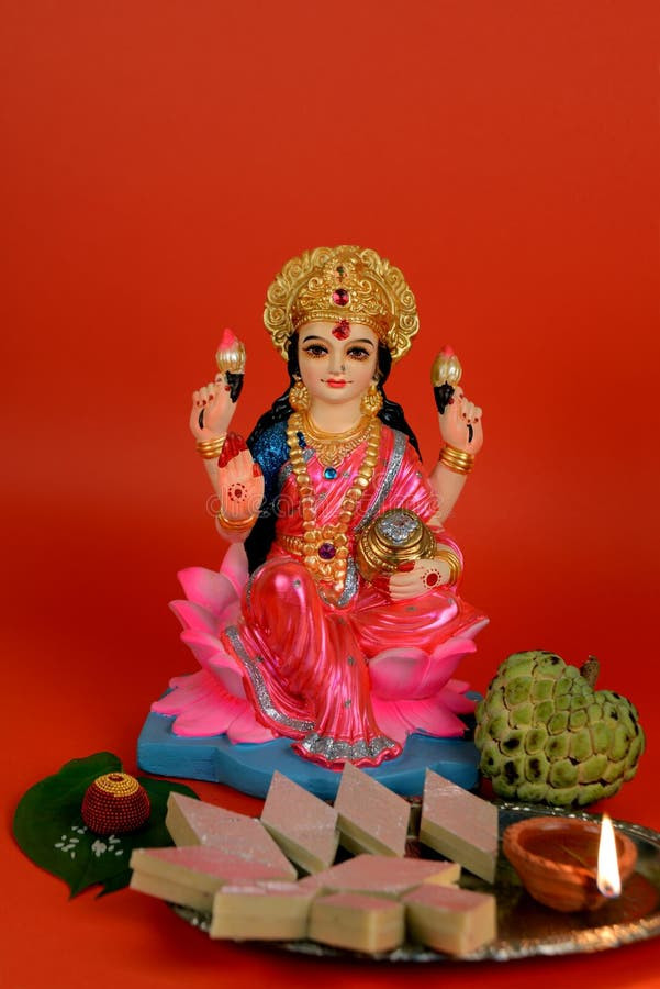 Diwali 2024: What to Buy for Lakshmi Puja This Year to Get Maa Lakshmi's Blessings