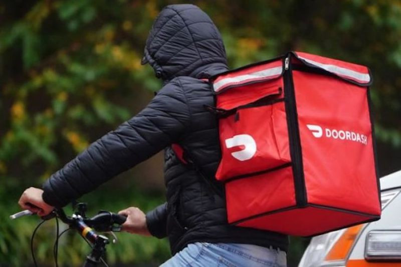 DoorDash Director Sells Over $13 Million in Stock: What Does It Mean for DASH?