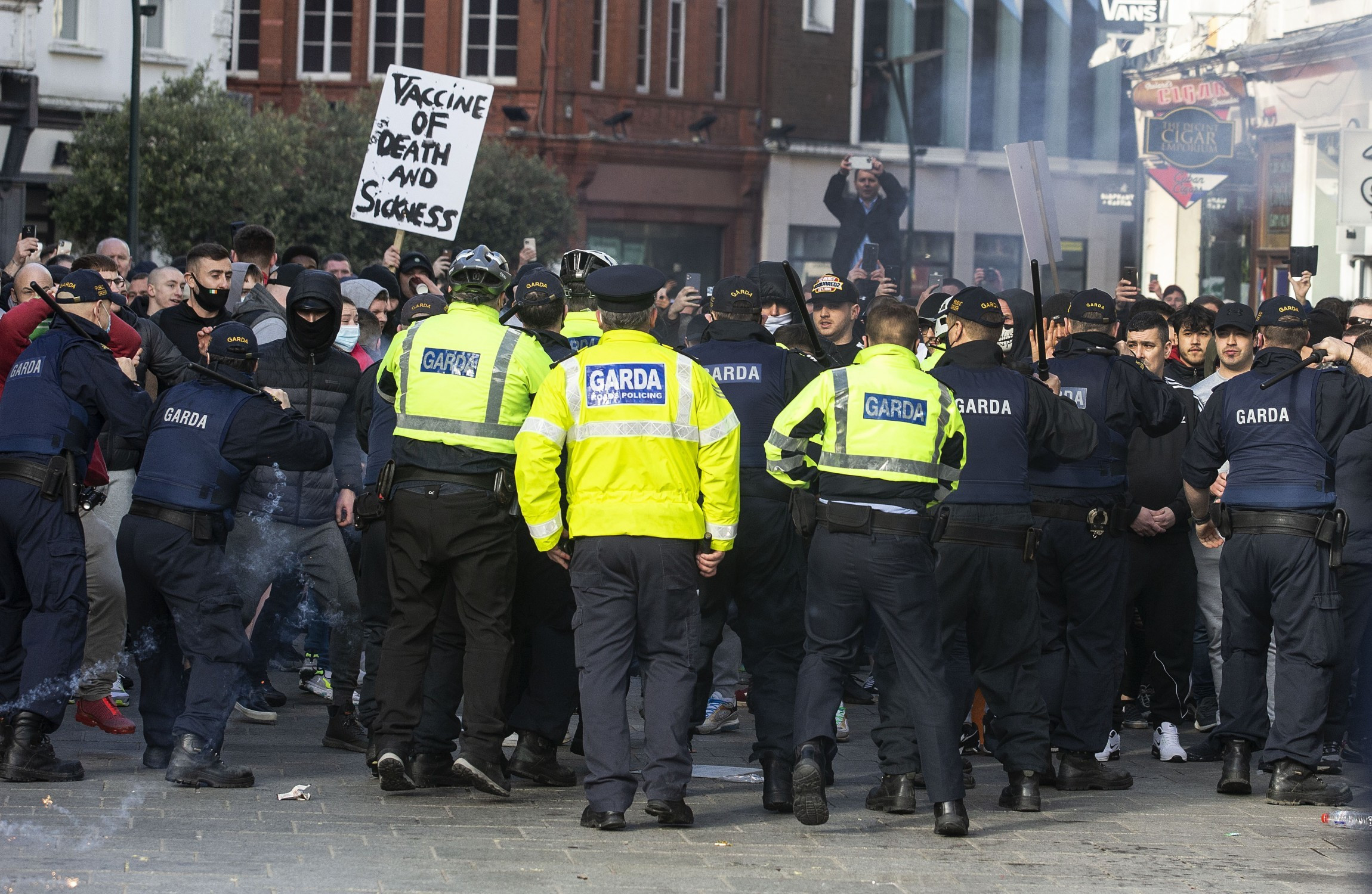 Dublin Riots: Gardai Release 99 Photos, Seeking Public Help to Identify Persons of Interest