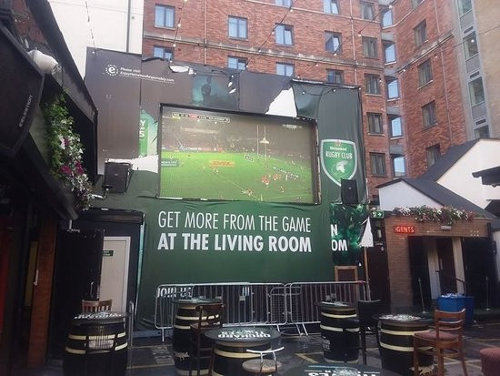 Dublin's Beloved Sports Bar, The Living Room, Announces Shock Closure: What's Next?