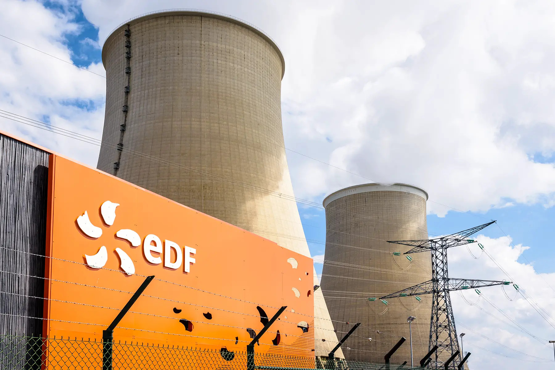 EDF Renewables Unveils France's Largest Solar Power Plant in Haut-Rhin: 30 MWp of Clean Energy