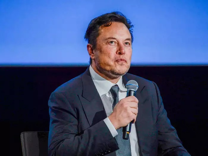 Elon Musk Offers $1 Million to Voters Who Sign Petition, But Legal Experts Question the Move