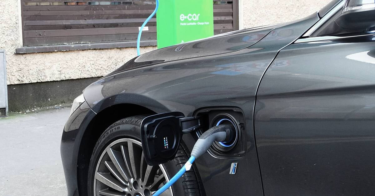 ESB Unveils Super-Fast EV Chargers: Get 100km Range in 6 Minutes!